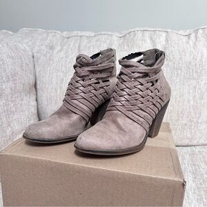 Women's Fergalicious Gray "Weaver" Brown Taupe Ankle Booties Heels 7 Boho